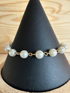Gold-Tone Chain Bracelet With Faux Pearl Beads For Women Or Teens